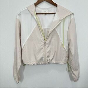 Offline by Aerie Size XS Cropped Hooded Windbreaker Running Outdoors Cream White